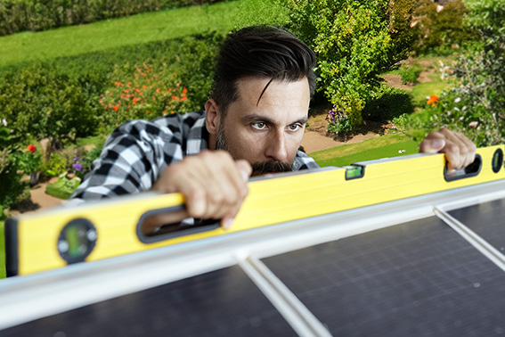 Comment faire une installation de panneaux solaires - ID Solaire